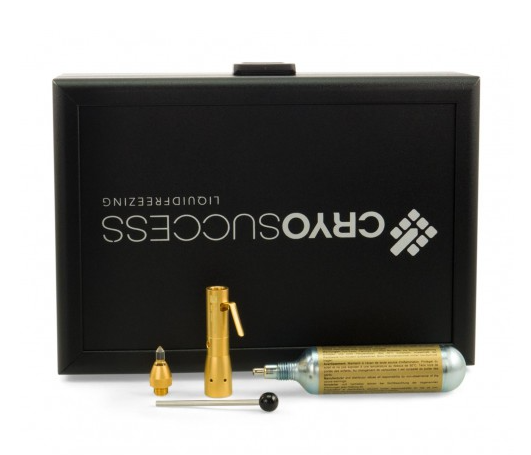 CryoSuccess® in schwarzer Aluminium-Box