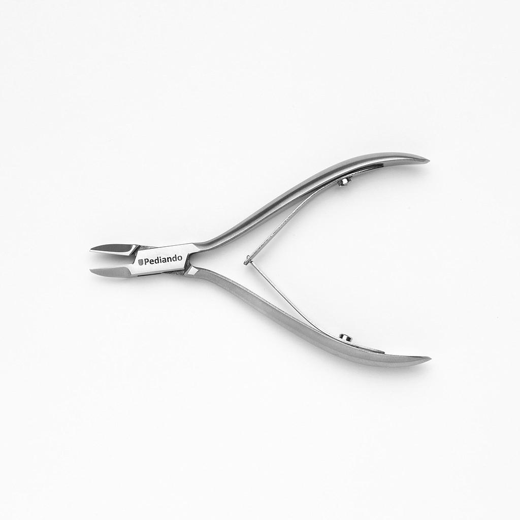 Pediando® Diabetikerzange Onycho Soft 521820118,  inox, 10 cm, gerade Schneide, schräg eingesetzt - nur für dünne oder dünn geschliffene Nägel einsetzen!